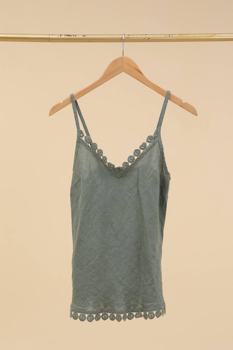Tank top with embroidery