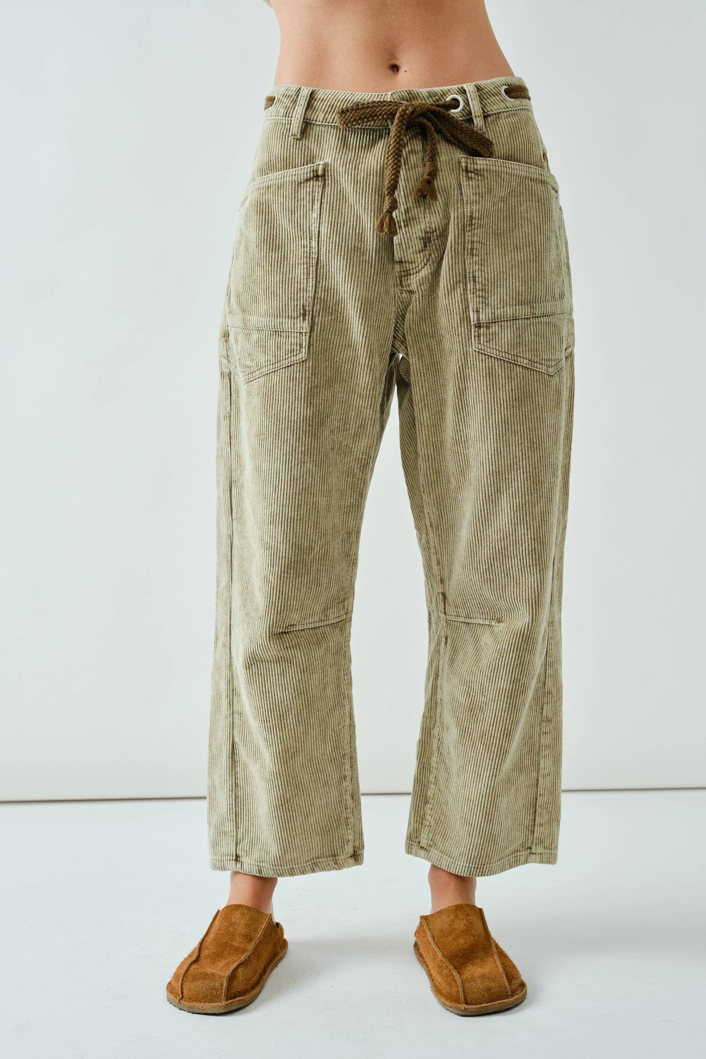 Barrel Corduroy Pants