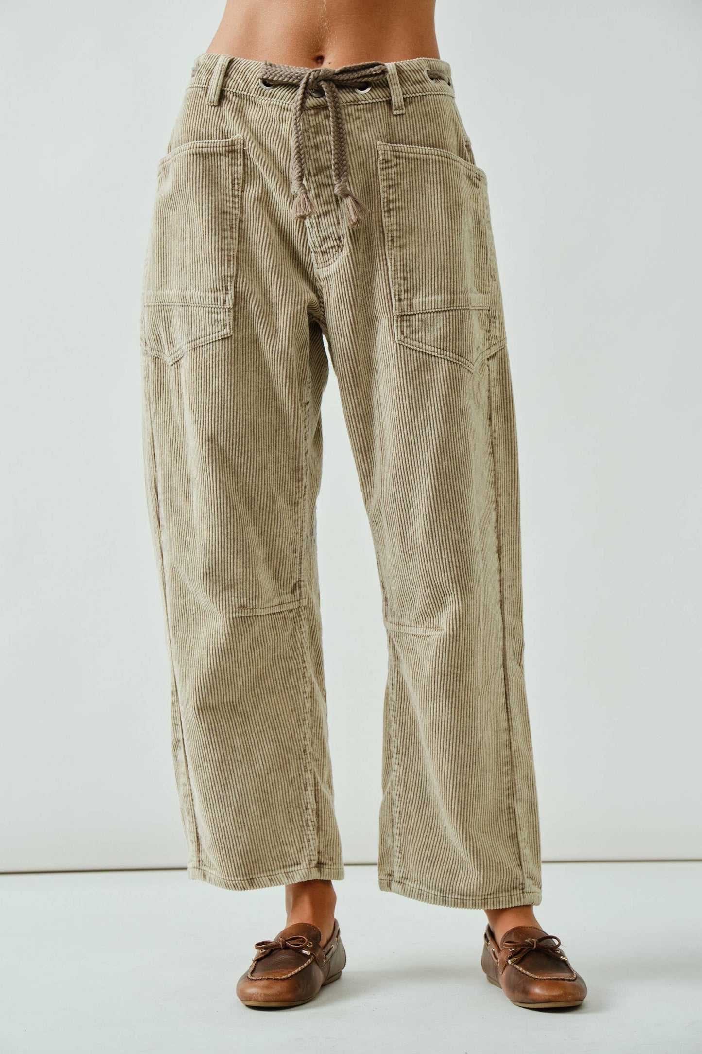 Barrel Corduroy Pants