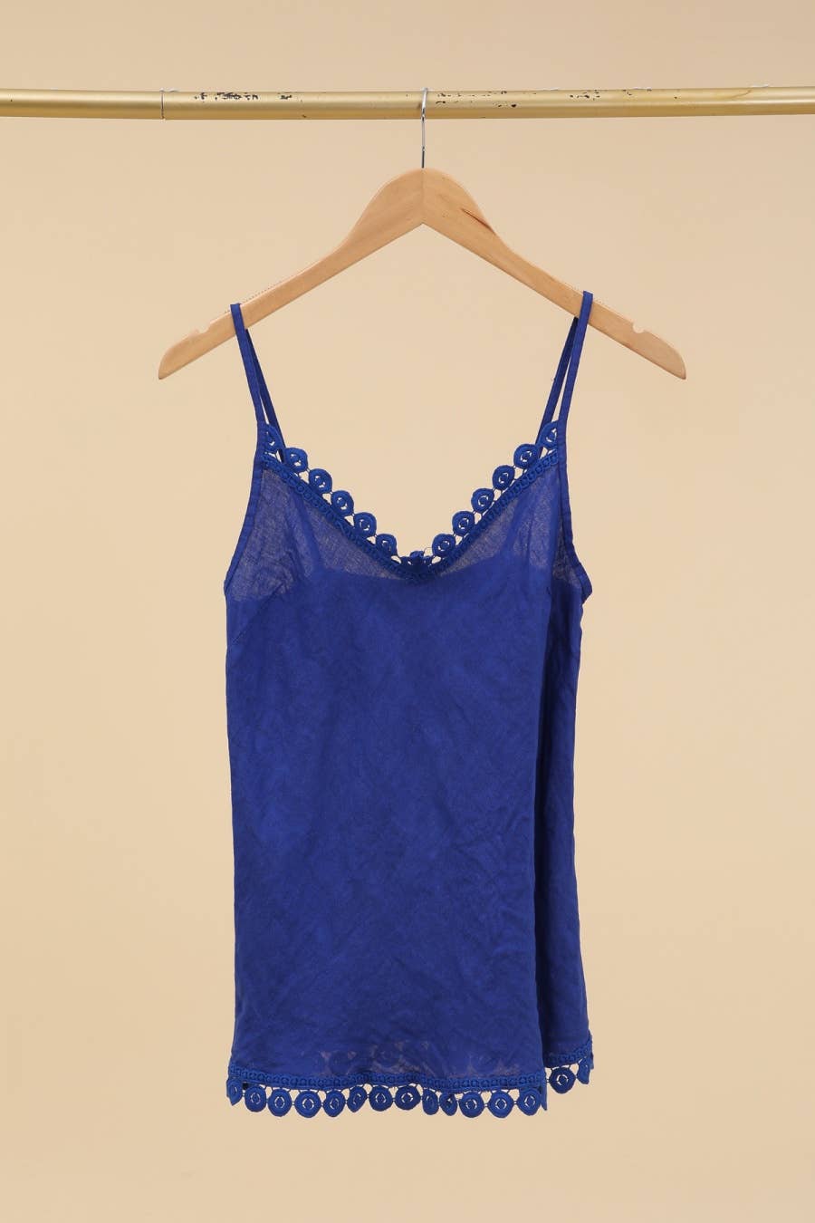 Tank top with embroidery