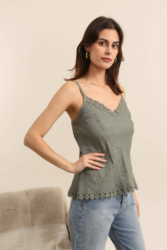 Tank top with embroidery