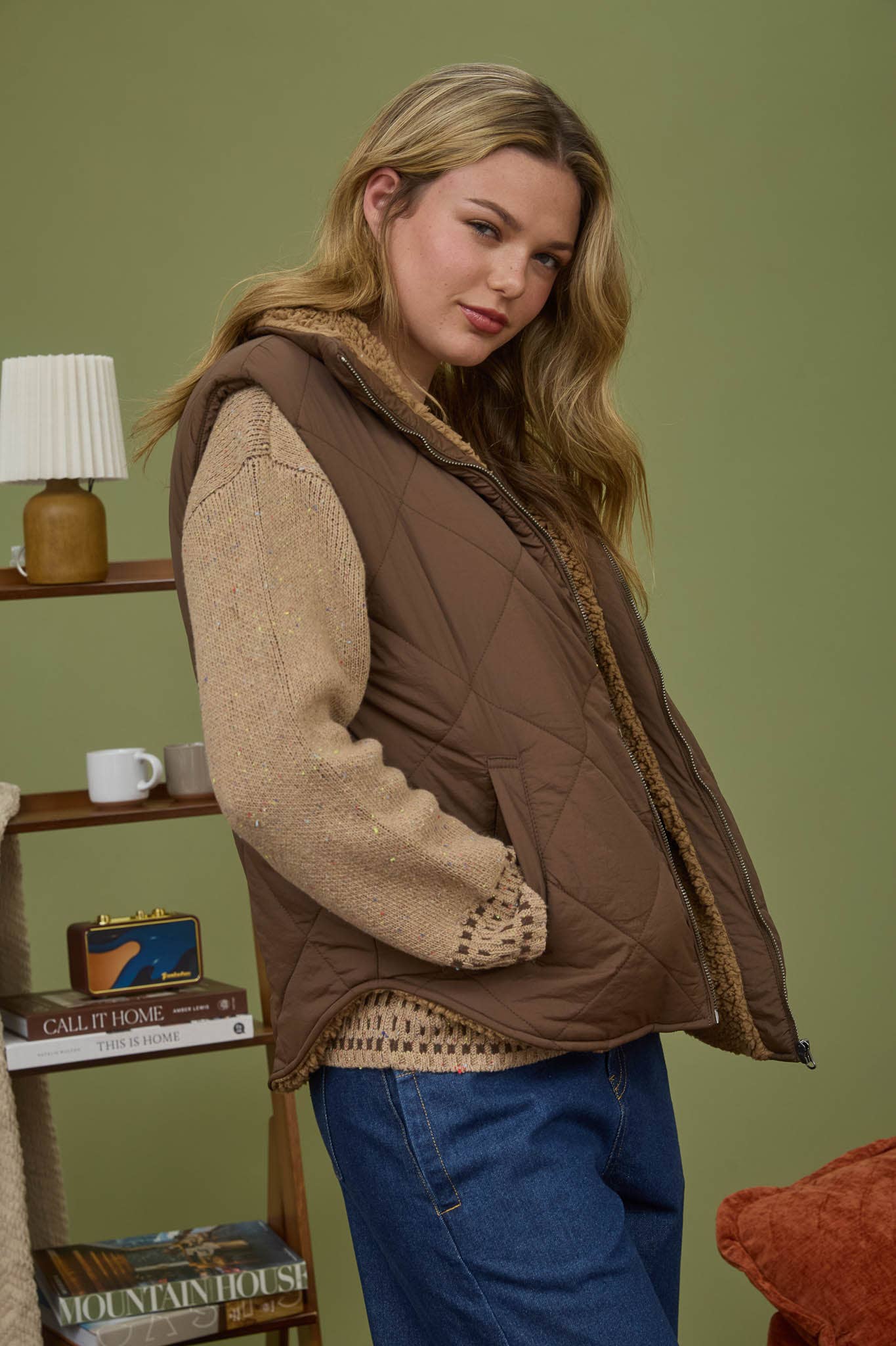 QUILTED ZIP UP FLEECE LINED PUFFER VEST