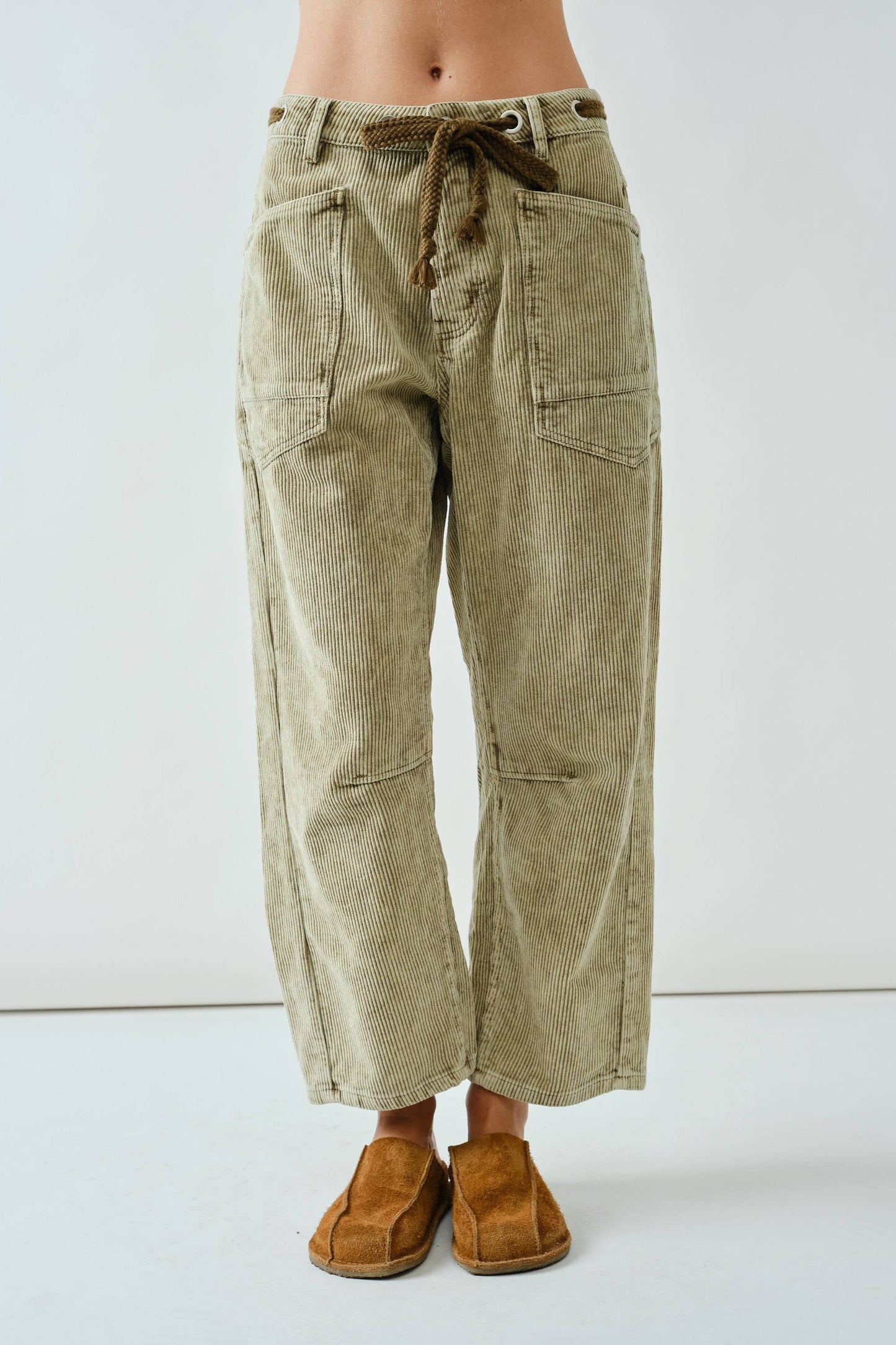 Barrel Corduroy Pants