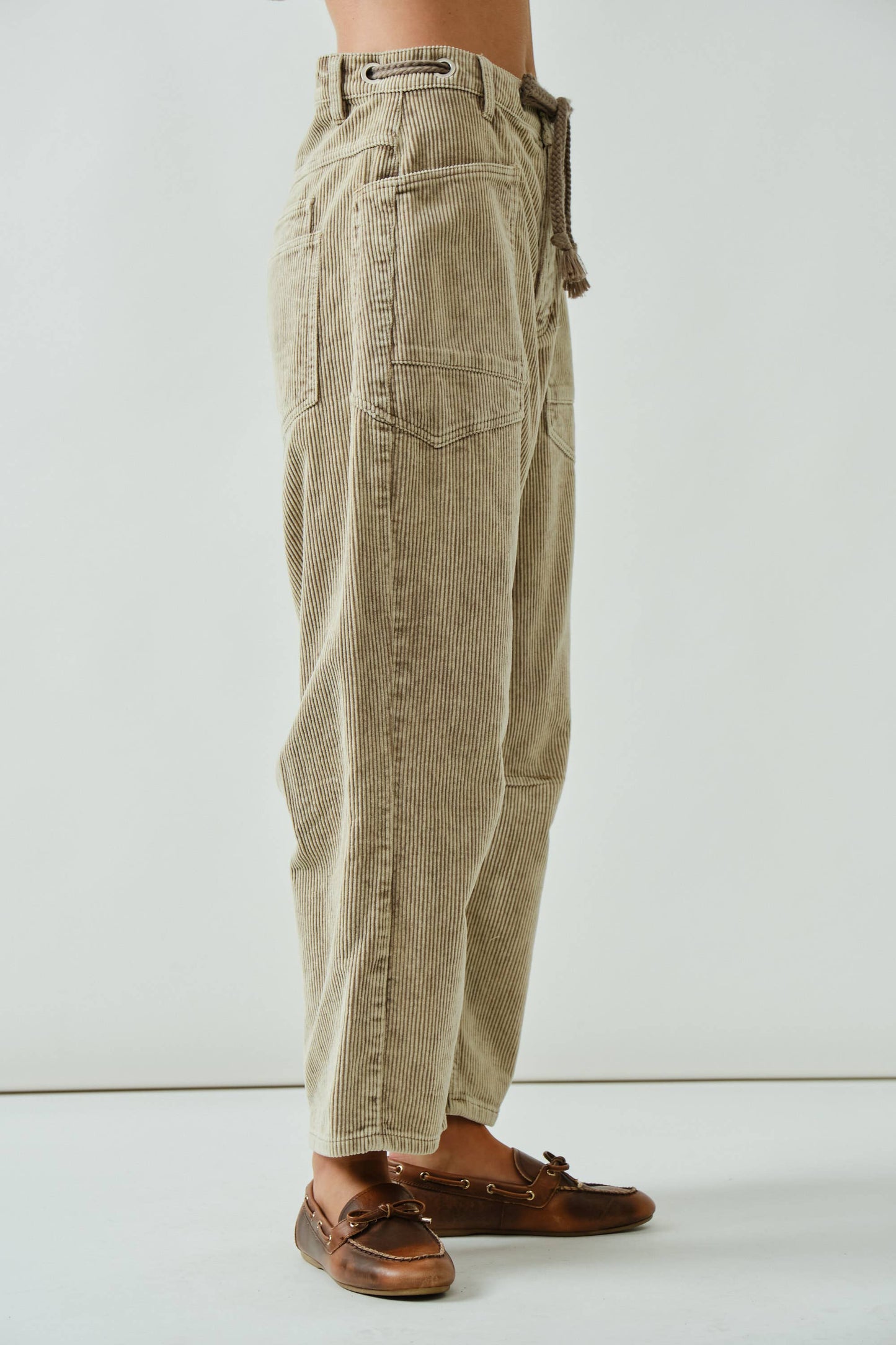 Barrel Corduroy Pants