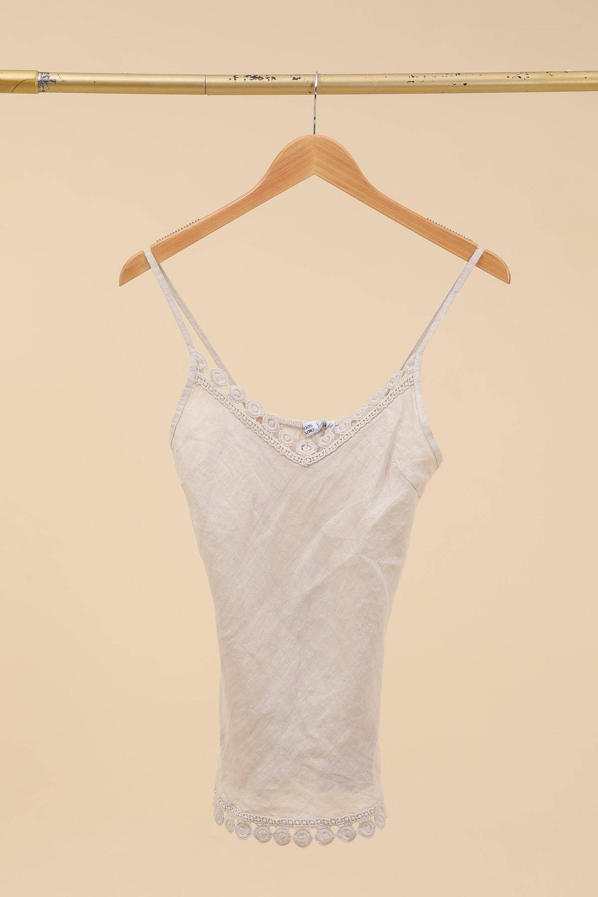 Tank top with embroidery